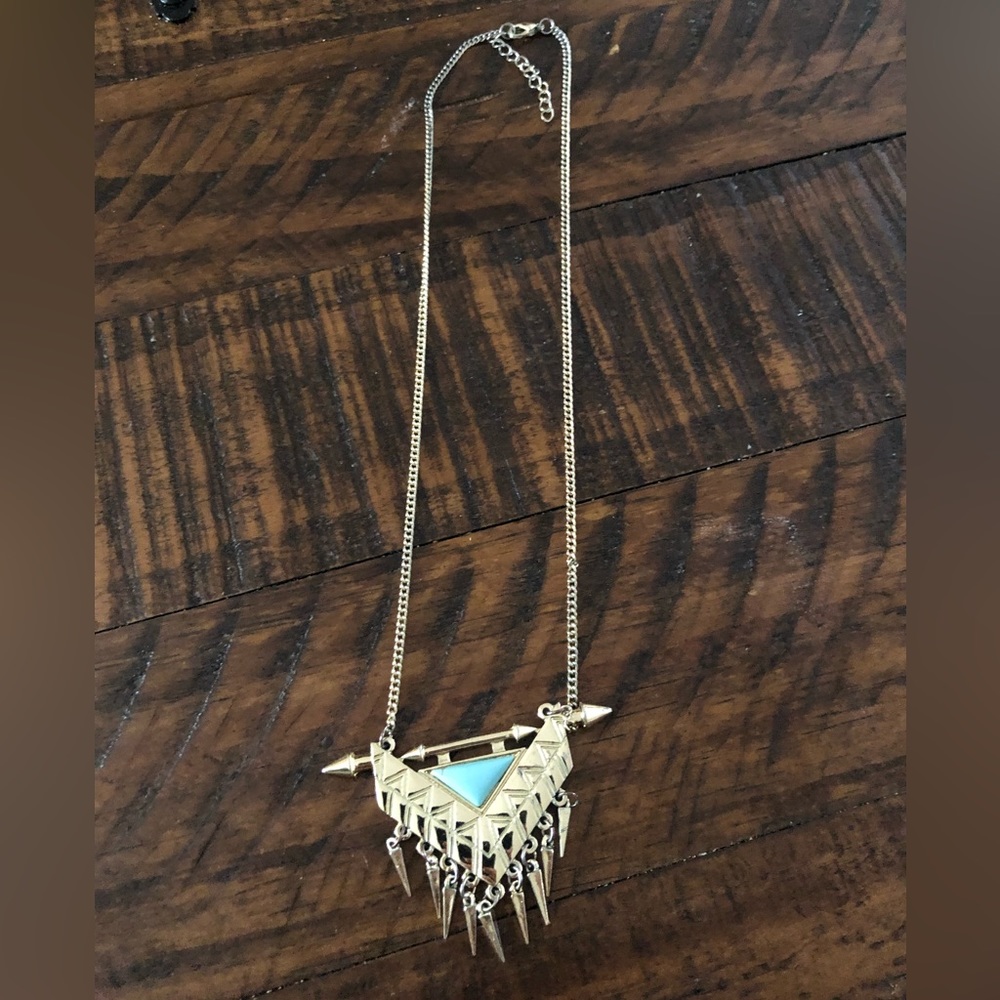 Long chain geometric/triangle pendant necklace